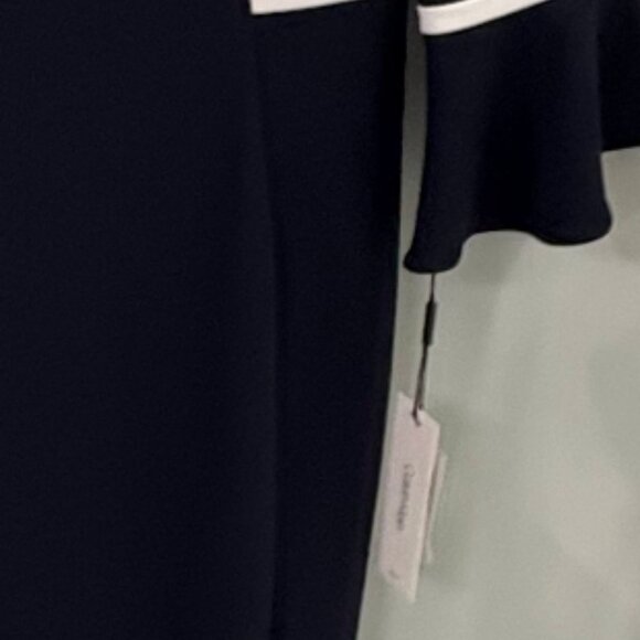 NWT Calvin Klein Navy & White Color Block Bell Sleeve Dress Size 6 - Picture 4 of 5